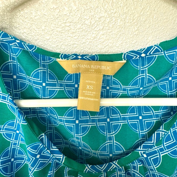 Banana Republic blue/green top - Picture 3 of 3